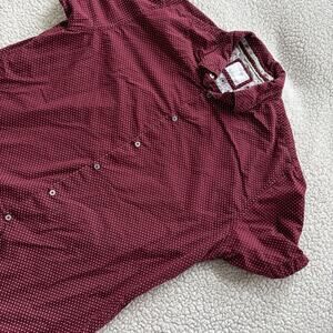 Demin & Flower Men's Shirt XL SlimFit Maroon Polka Dots Button Down Short Sleeve